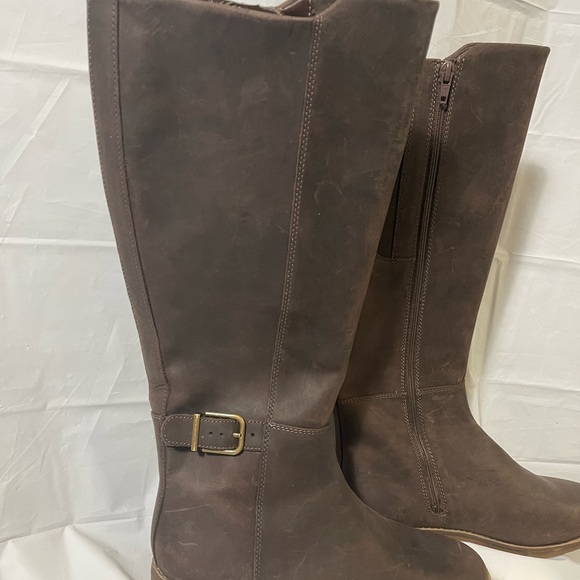 Clarks women’s brown leather buckled boots New never worn size 7 - Picture 2 of 9